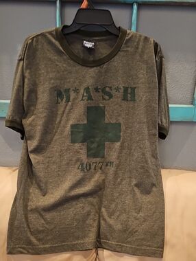 M*A*S*H Graphic Crewneck T‑Shirt in Olive Green